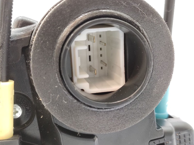 Cerradura Puerta Trasera Izquierda 6906033120  - Toyota Rav 4 4