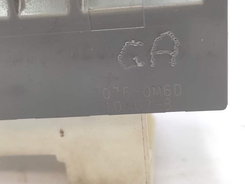 Recambio de mando elevalunas delantero izquierdo para toyota rav 4 referencia OEM IAM   