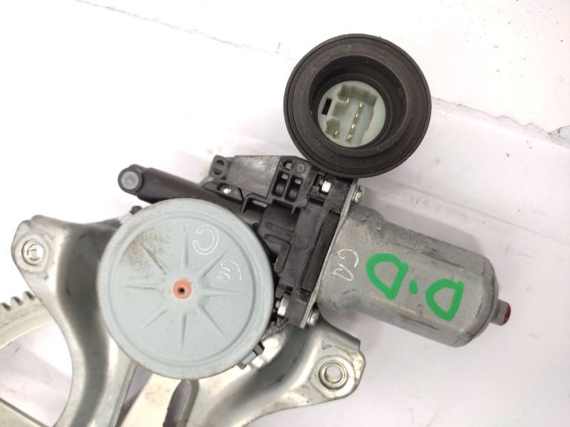 Elevalunas Delantero Derecho 8571035180 6980130280  - Toyota Rav 4 2