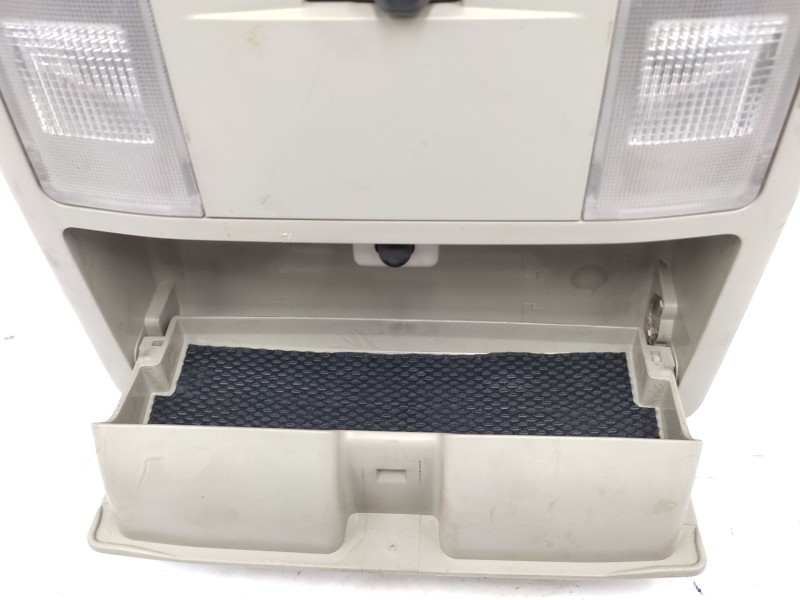 Recambio de luz interior para toyota rav 4 referencia OEM IAM   