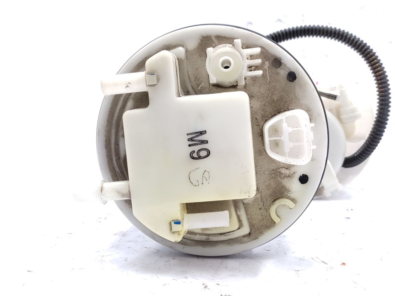 Recambio de bomba combustible para toyota rav 4 referencia OEM IAM   