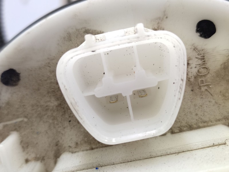 Recambio de bomba combustible para toyota rav 4 referencia OEM IAM   