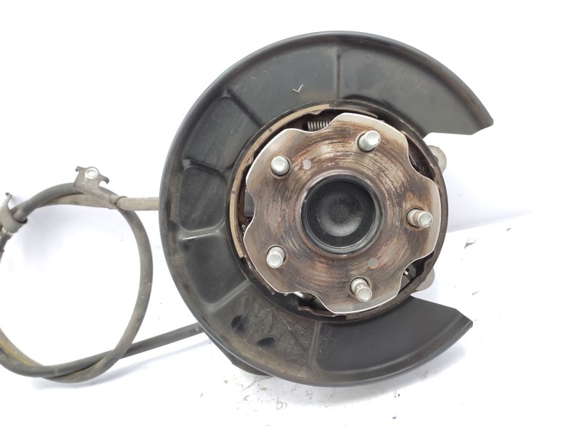 Recambio de mangueta trasera izquierda para toyota rav 4 referencia OEM IAM   