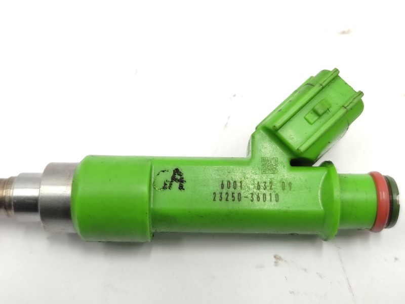 Inyector 2325036010 2320909230  - Toyota Rav 4 7