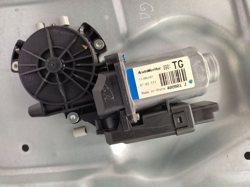 Elevalunas Delantero Izquierdo 824713l000 400901j - Hyundai Grandeur 2.2 Diesel 2