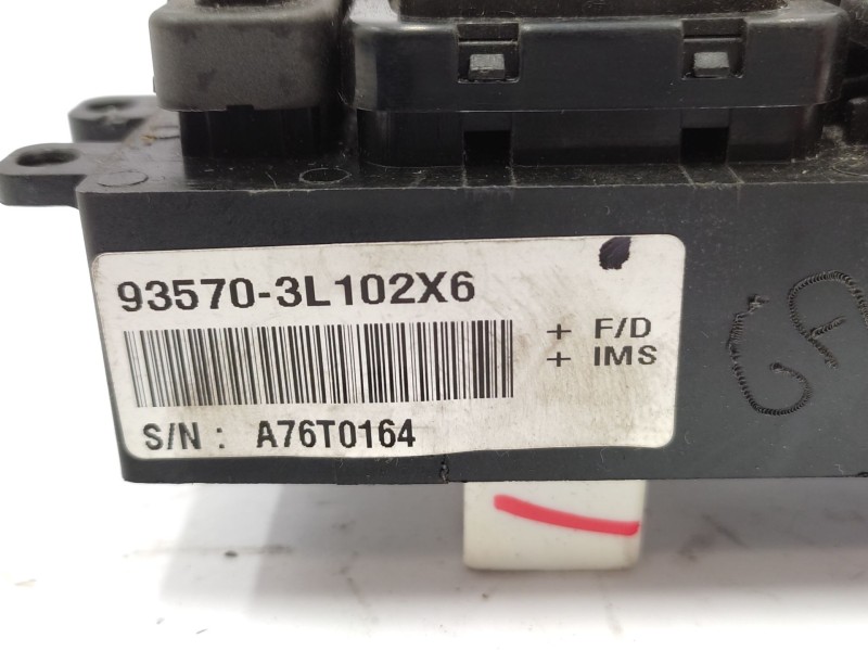 Mando Elevalunas Delantero Izquierdo 935703l102x6  - Hyundai Grandeur 2.2 Diesel 5