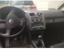 VOLKSWAGEN TOURAN (1T1, 1T2)
