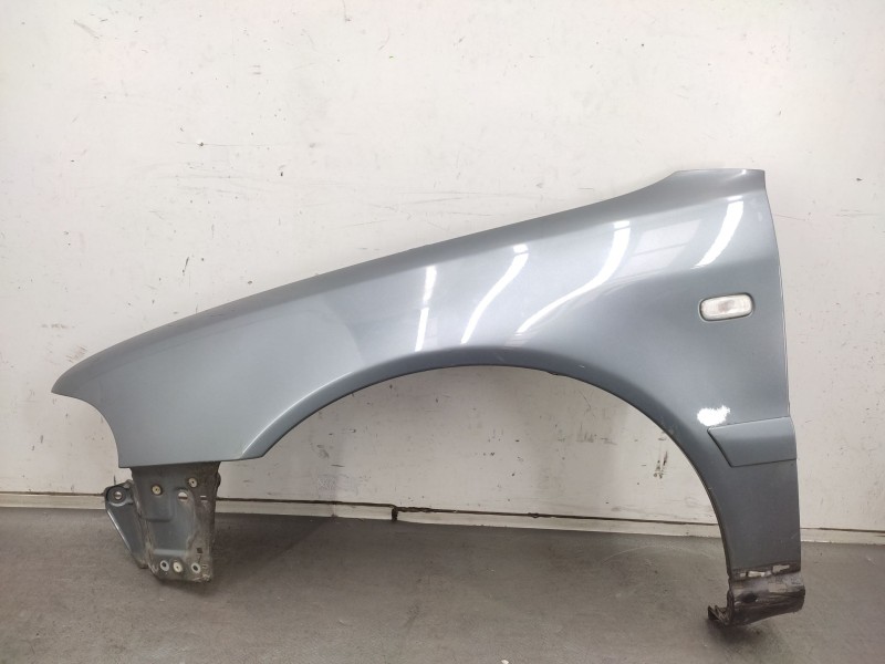 Recambio de aleta delantera izquierda para audi a4 b5 (8d2) 1.9 tdi referencia OEM IAM   
