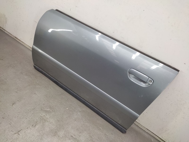 Recambio de puerta delantera izquierda para audi a4 b5 (8d2) 1.9 tdi referencia OEM IAM  8D0831051C 