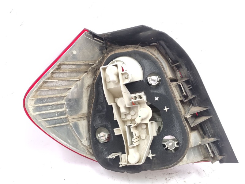 Recambio de piloto trasero derecho para bmw 1 (e81) 118 i referencia OEM IAM  63217164956 