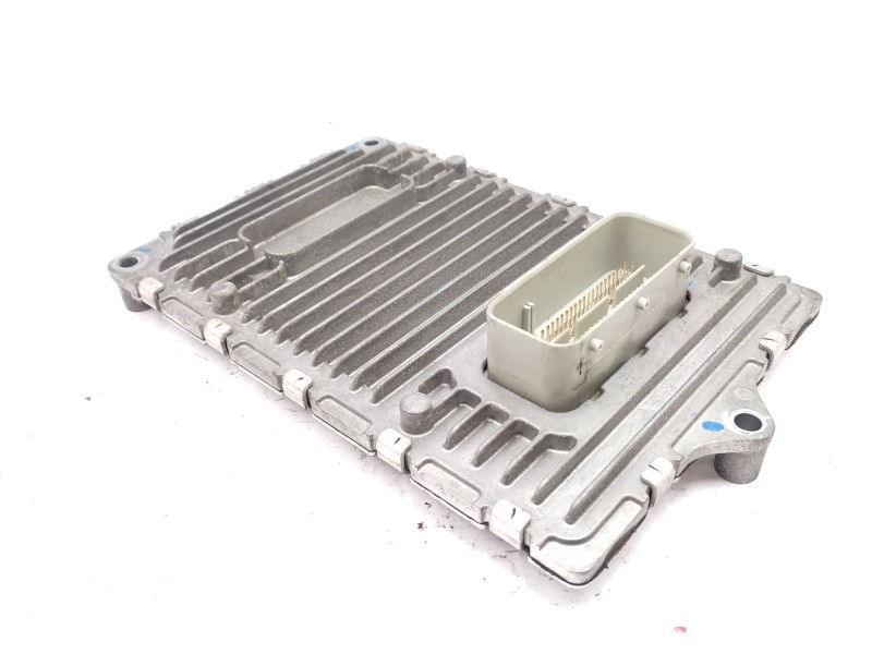 Recambio de centralita motor uce para fiat freemont (345_) 2.0 jtd referencia OEM IAM   