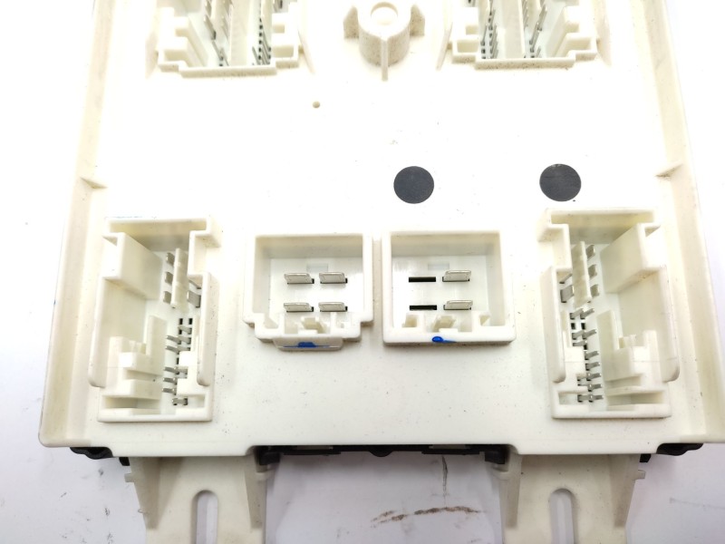 Caja Reles / Fusibles 68154472ab Krl110412ab  - Fiat Freemont (345_) 2.0 Jtd 3