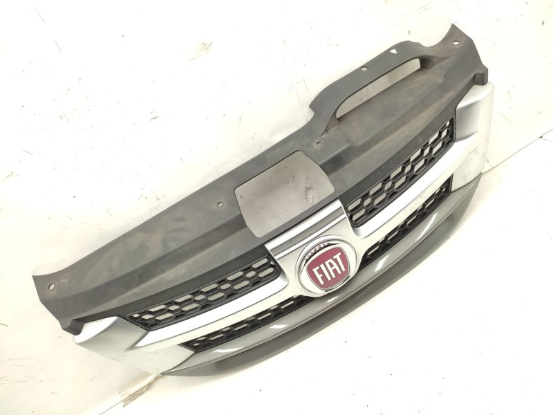 Recambio de calandra delantera de radiador para fiat freemont (345_) 2.0 jtd referencia OEM IAM   