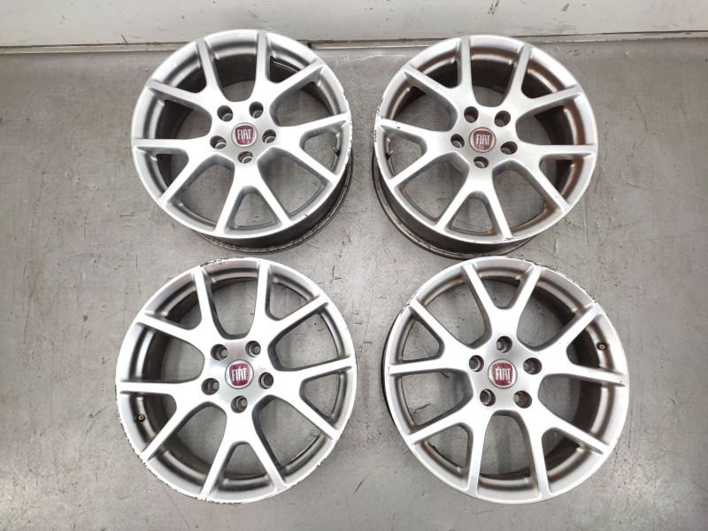 Recambio de juego llantas para fiat freemont (345_) 2.0 jtd referencia OEM IAM   