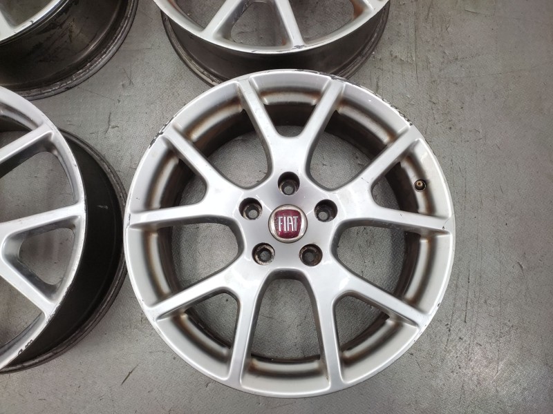 Recambio de juego llantas para fiat freemont (345_) 2.0 jtd referencia OEM IAM   