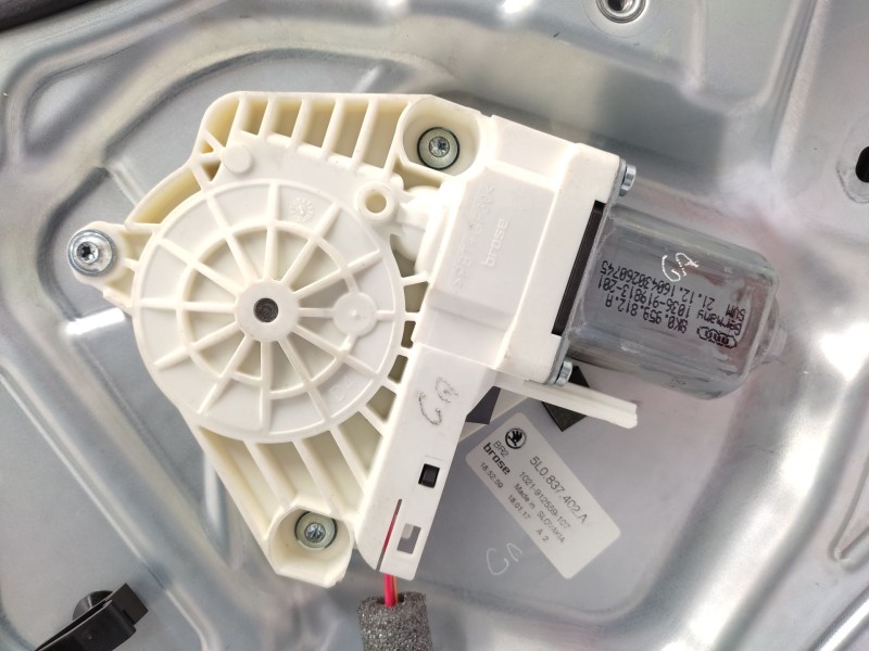 Elevalunas Delantero Derecho 5l0837402a 5l0837462  - Skoda Yeti (5l) 1.2 Tsi 2