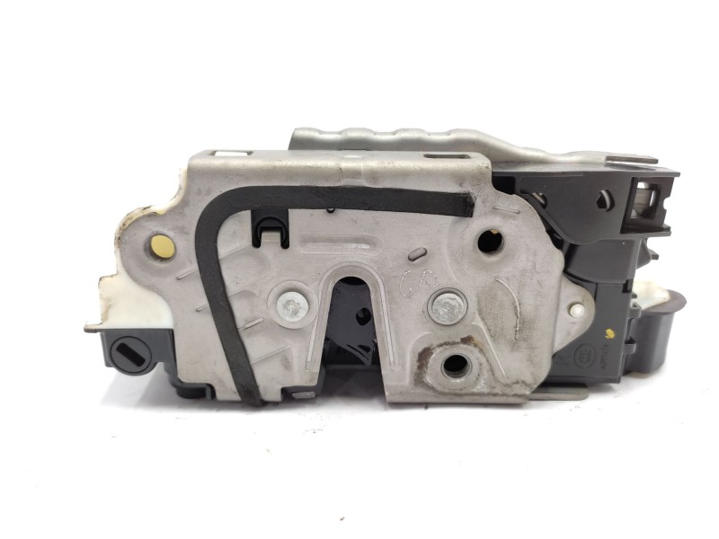 Recambio de cerradura puerta trasera derecha para skoda yeti (5l) 1.2 tsi referencia OEM IAM   