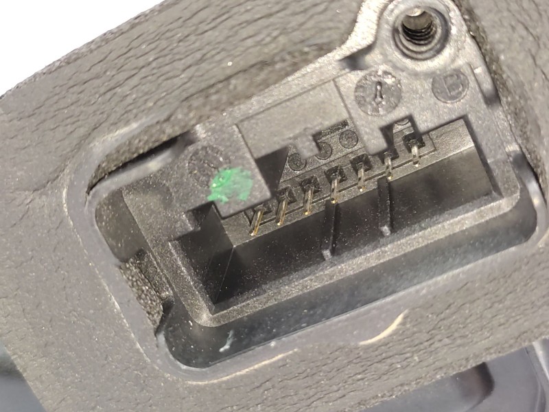 Recambio de cerradura puerta trasera derecha para skoda yeti (5l) 1.2 tsi referencia OEM IAM   