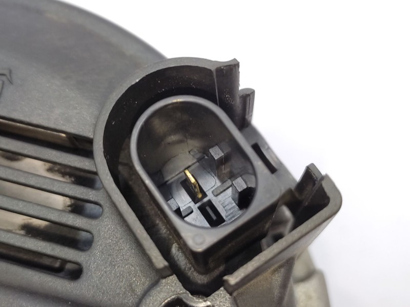 Alternador 04c903023m 04c903023k Tg14c103 - Skoda Yeti (5l) 1.2 Tsi 6