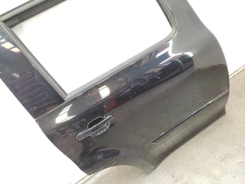 Recambio de puerta trasera derecha para skoda yeti (5l) 1.2 tsi referencia OEM IAM  5L0833056 