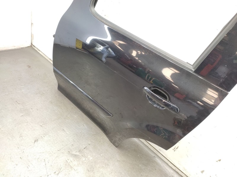 Recambio de puerta trasera izquierda para skoda yeti (5l) 1.2 tsi referencia OEM IAM  5L0833055 
