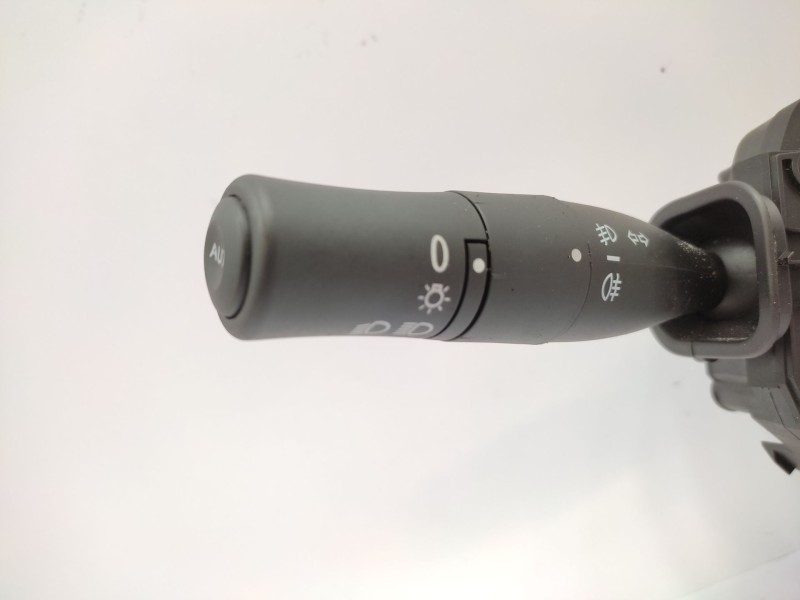 Recambio de mando multifuncion para renault megane ii (bm0/1_, cm0/1_) 1.9 dci (bm0g, cm0g) referencia OEM IAM   