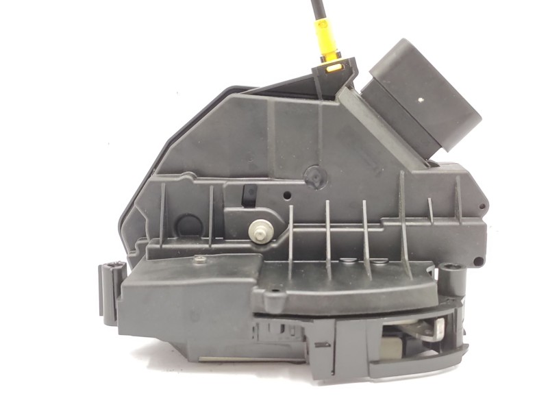 Recambio de cerradura puerta trasera derecha para ford kuga (cbs) titanium referencia OEM IAM   