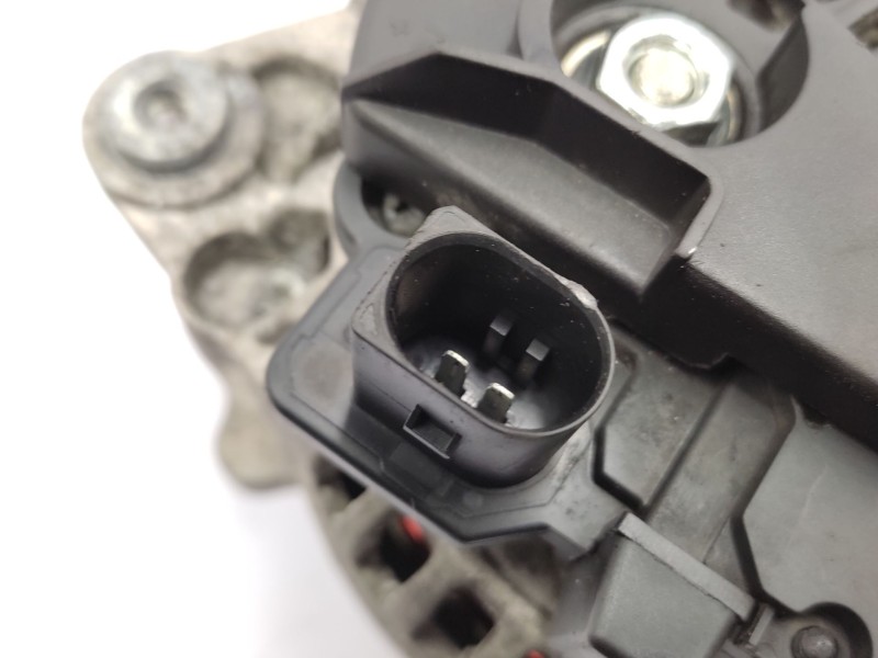 Recambio de alternador para seat leon (1p1) 2.0 tdi referencia OEM IAM  06F903023F 
