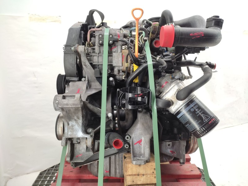 Recambio de motor completo para audi a4 b5 (8d2) 1.9 tdi referencia OEM IAM AFN  