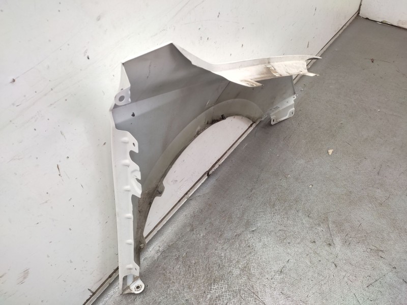 Recambio de aleta delantera izquierda para skoda fabia iii (nj3) 1.4 tdi referencia OEM IAM  6V0821105 