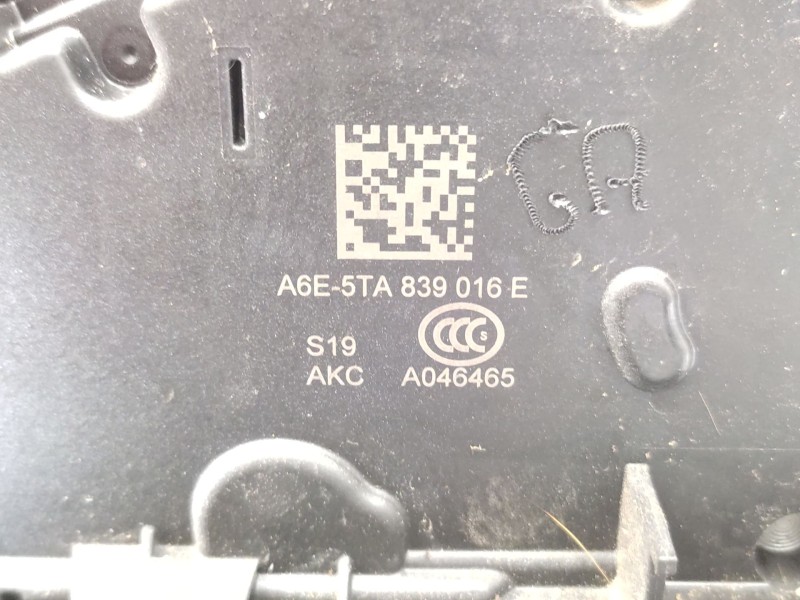 Recambio de cerradura puerta trasera derecha para skoda fabia iii (nj3) 1.4 tdi referencia OEM IAM   