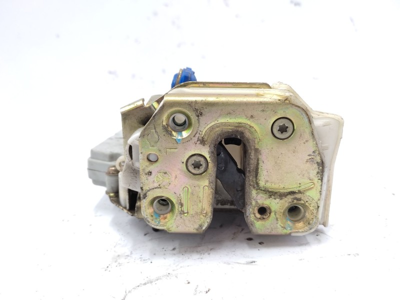 Cerradura Puerta Trasera Izquierda 825039f511  - Nissan Primera (p11) 1.6 16v 3