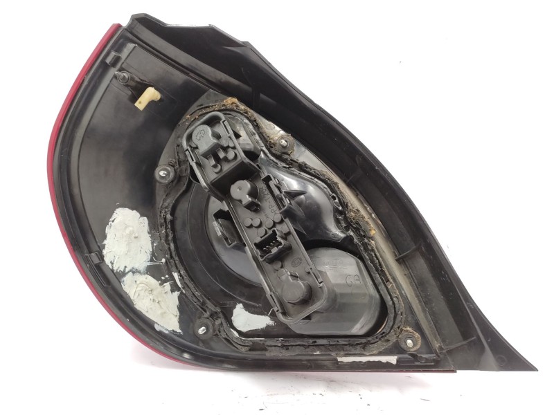 Recambio de piloto trasero derecho para nissan almera ii (n16) 1.5 referencia OEM IAM  26550BN787 