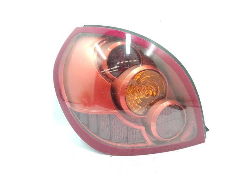 Recambio de piloto trasero izquierdo para nissan almera ii (n16) 1.5 referencia OEM IAM  26555BN787 