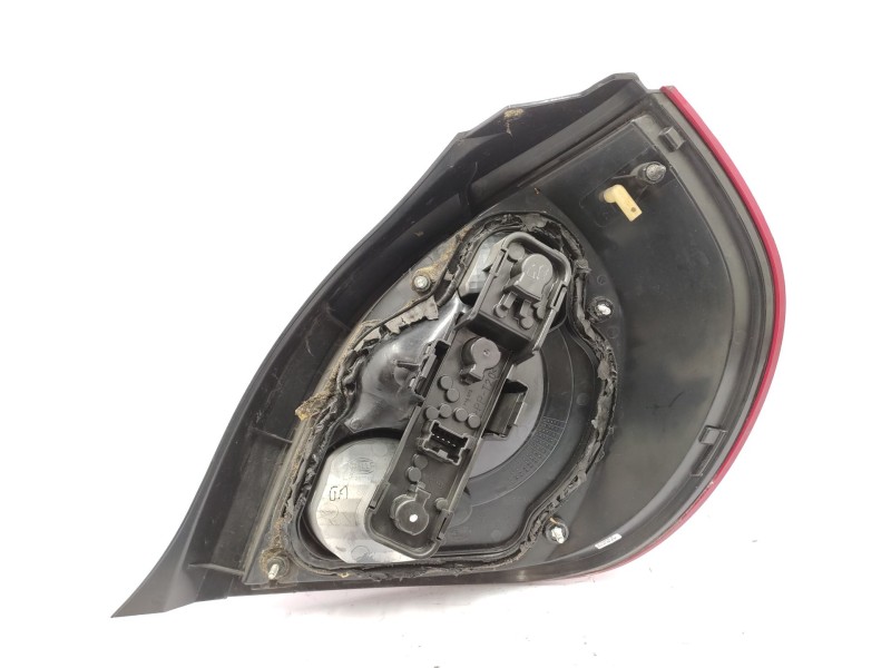 Recambio de piloto trasero izquierdo para nissan almera ii (n16) 1.5 referencia OEM IAM  26555BN787 