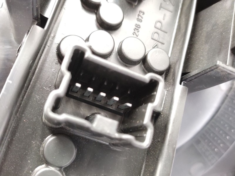 Recambio de piloto trasero izquierdo para nissan almera ii (n16) 1.5 referencia OEM IAM  26555BN787 