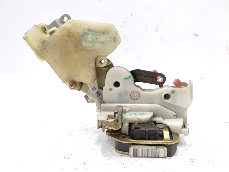 Recambio de cerradura puerta trasera izquierda para nissan almera ii (n16) 1.5 referencia OEM IAM  82503BM760 