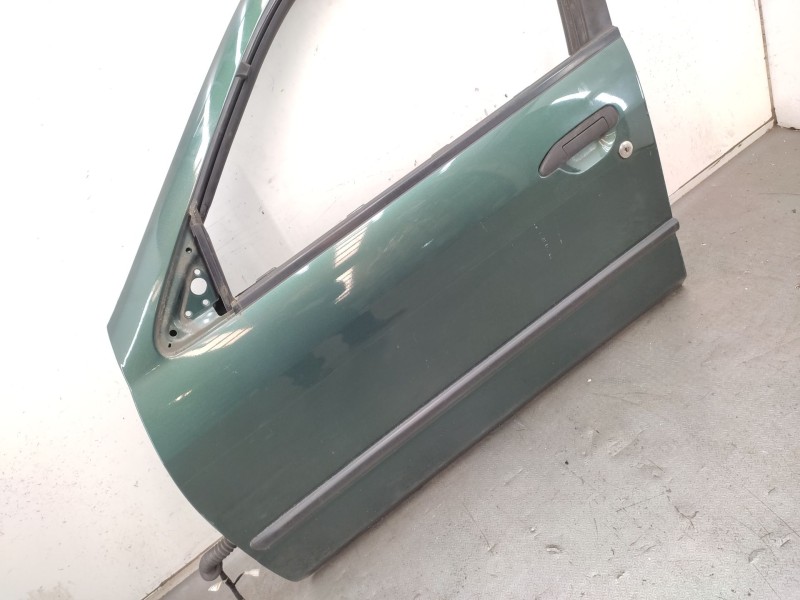 Recambio de puerta delantera izquierda para nissan primera (p11) 1.6 16v referencia OEM IAM  801012J036 