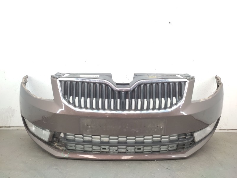 Recambio de paragolpes delantero para skoda octavia iii (5e3, nl3, nr3) 1.6 tdi referencia OEM IAM  5E0807217 