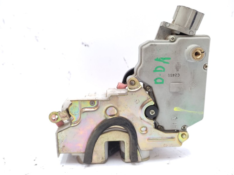 Cerradura Puerta Delantera Derecha 805022f900  - Nissan Primera Hatchback (p11) 1.6 16v 2