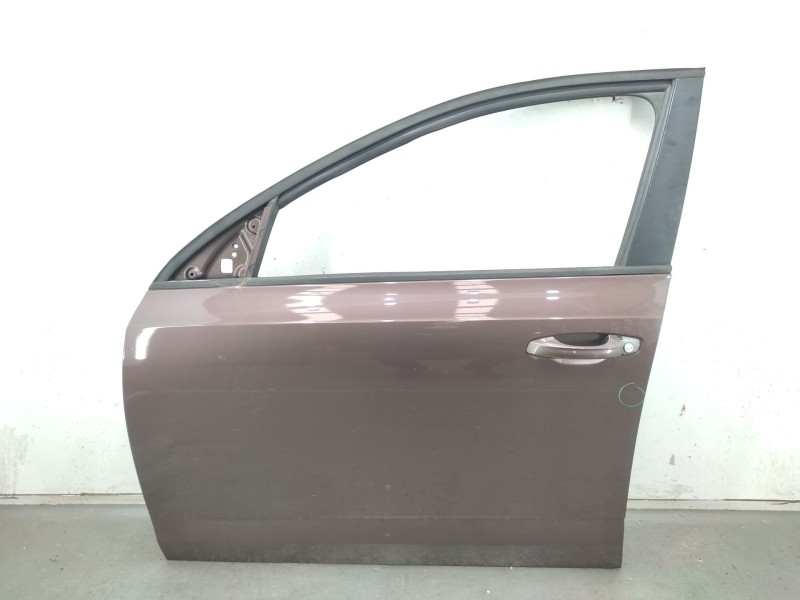 Recambio de puerta delantera izquierda para skoda octavia iii (5e3, nl3, nr3) 1.6 tdi referencia OEM IAM  5E0831051 