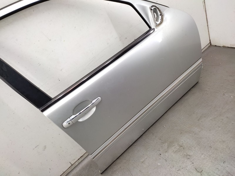 Recambio de puerta delantera derecha para mercedes-benz clase e (w210) e 270 cdi (210.016) referencia OEM IAM A2107201605  
