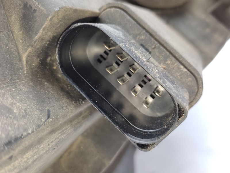 Recambio de faro izquierdo para volkswagen passat b6 (3c2) 2.0 bluetdi referencia OEM IAM  3C0941005AA 