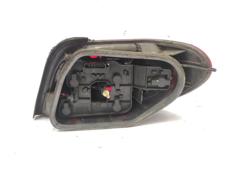 Recambio de piloto trasero izquierdo para citroën xsara (n1) 2.0 hdi 90 referencia OEM IAM  6350P0 