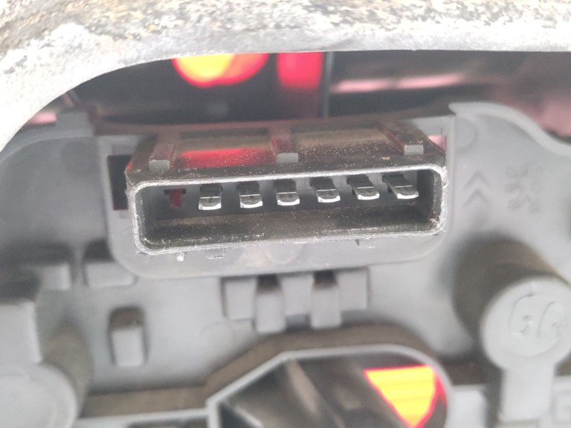 Recambio de piloto trasero izquierdo para citroën xsara (n1) 2.0 hdi 90 referencia OEM IAM  6350P0 