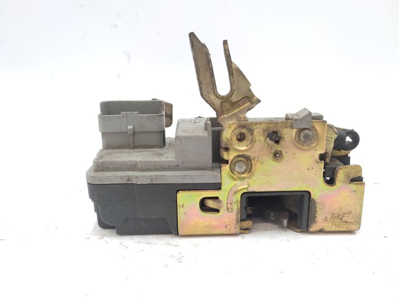 Recambio de cerradura puerta delantera izquierda para citroën xsara (n1) 2.0 hdi 90 referencia OEM IAM  9135H4 