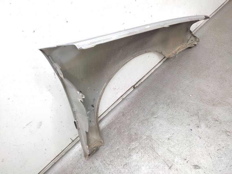 Recambio de aleta delantera izquierda para peugeot 406 (8b) 2.2 referencia OEM IAM  7840J8 