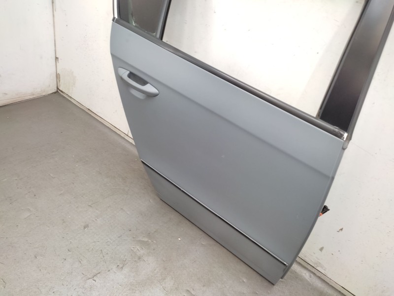 Recambio de puerta trasera derecha para volkswagen passat b6 (3c2) 2.0 bluetdi referencia OEM IAM  3C5833056H 