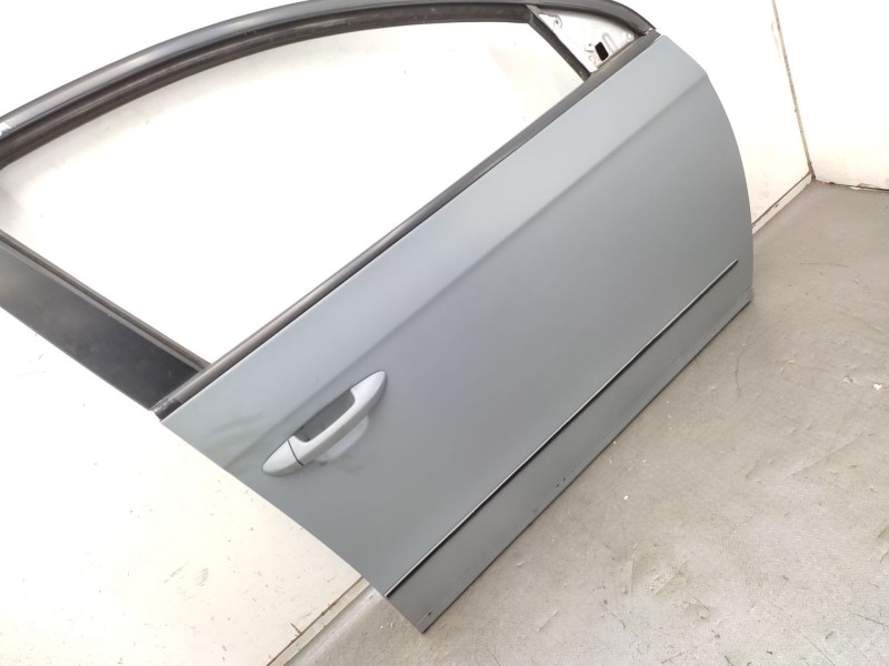 Recambio de puerta delantera derecha para volkswagen passat b6 (3c2) 2.0 bluetdi referencia OEM IAM  3C4831056J 