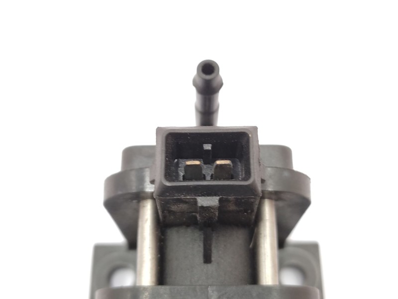 Recambio de valvula aire adicional para volkswagen transporter t4 furgoneta (70a, 70h, 7da, 7dh, 70j) 2.5 tdi referencia OEM IAM